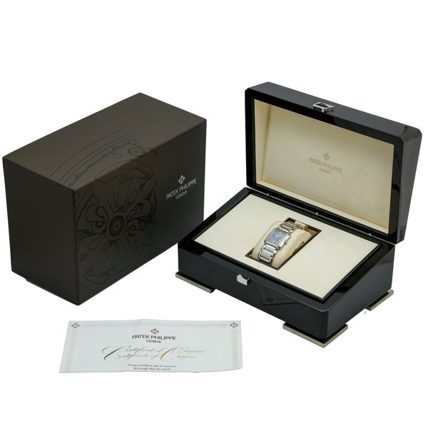 Patek Philippe Twenty-4 4910/1200A-001
